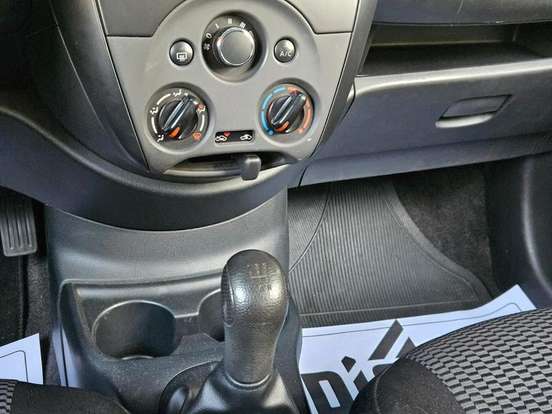 NISSAN-VERSA-1.6 16V FLEXSTART V-DRIVE MANUAL NISSAN-VERSA-2020