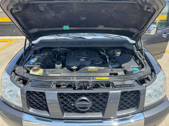 NISSAN-ARMADA-2006
