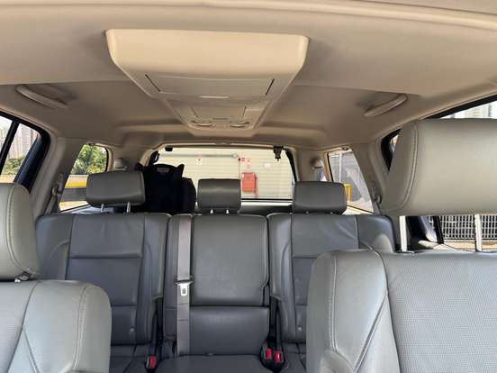 NISSAN-ARMADA-5.6 SE 4X4 V8 32V GASOLINA 4P AUTOMÁTICO NISSAN-ARMADA-2006