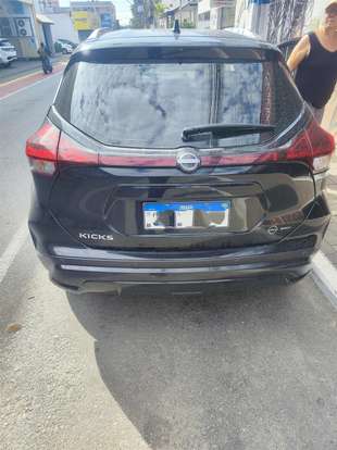 NISSAN-KICKS-2023