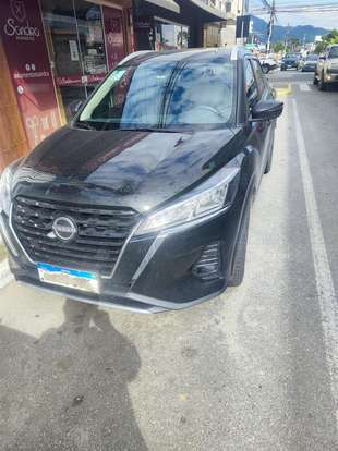 NISSAN-KICKS-2023