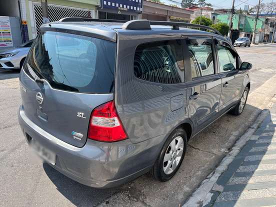 NISSAN-GRAND LIVINA-1.8 SL 16V FLEX 4P AUTOMÁTICO NISSAN-GRAND LIVINA-2011