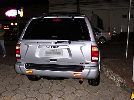 NISSAN-PATHFINDER-3.5 SE LUXO 4X4 V6 24V GASOLINA 4P AUTOMÁTICO NISSAN-PATHFINDER-2001