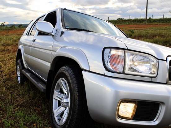 NISSAN-PATHFINDER-3.5 SE LUXO 4X4 V6 24V GASOLINA 4P AUTOMÁTICO NISSAN-PATHFINDER-2001