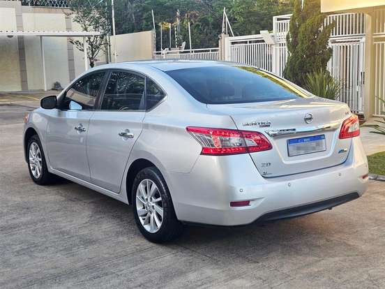 NISSAN-SENTRA-2.0 SV 16V FLEX 4P AUTOMÁTICO NISSAN-SENTRA-2014