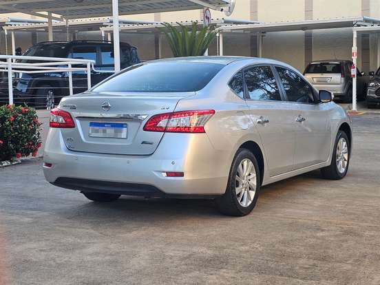NISSAN-SENTRA-2014