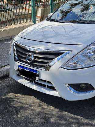 NISSAN-VERSA-2019