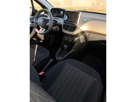 PEUGEOT-2008-2019
