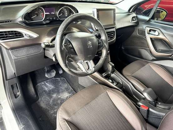 PEUGEOT-2008-2020