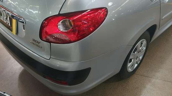 PEUGEOT-207-2009