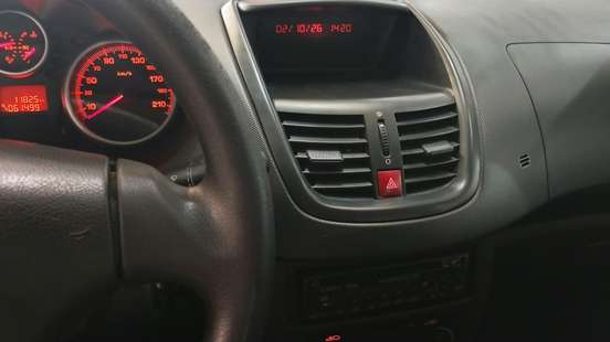 PEUGEOT-207-2009