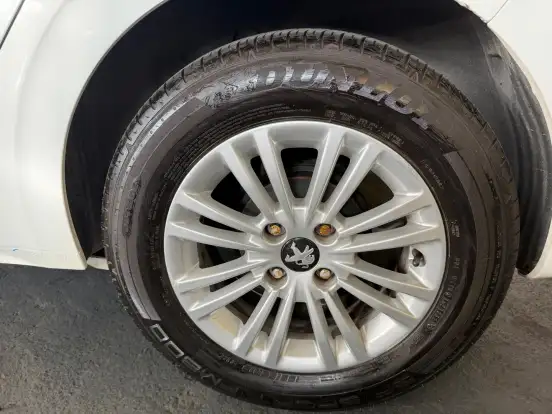 PEUGEOT-208-1.2 ALLURE 12V FLEX 4P MANUAL PEUGEOT-208-2017