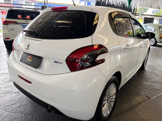 PEUGEOT-208-1.2 ALLURE 12V FLEX 4P MANUAL PEUGEOT-208-2017