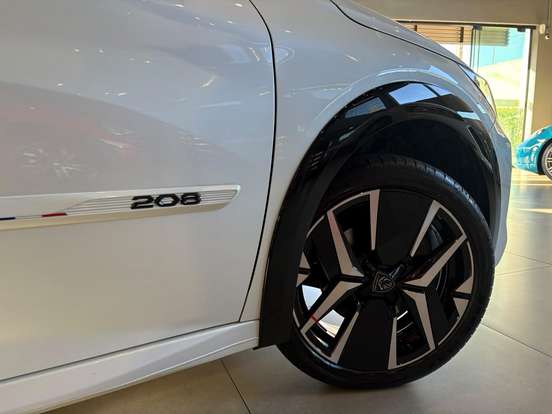PEUGEOT-208-1.0 TURBO 200 FLEX GT CVT PEUGEOT-208-2024