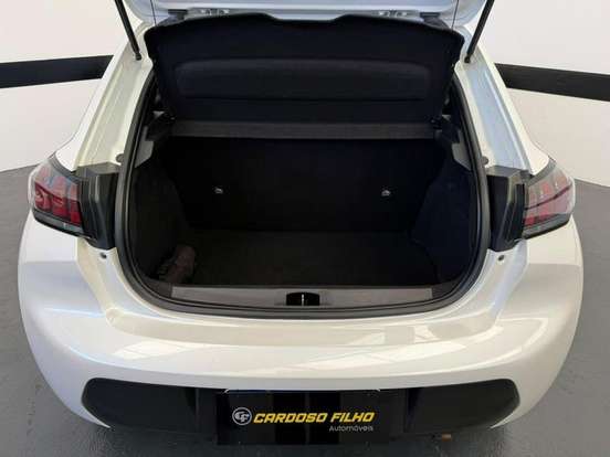 PEUGEOT-208-2022