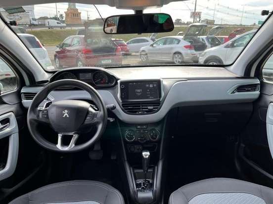 PEUGEOT-208-2014