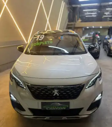 PEUGEOT-3008-2018