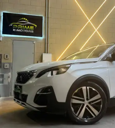 PEUGEOT-3008-2018