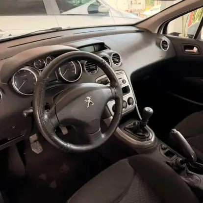 PEUGEOT-308-2013