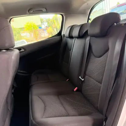 PEUGEOT-308-2013
