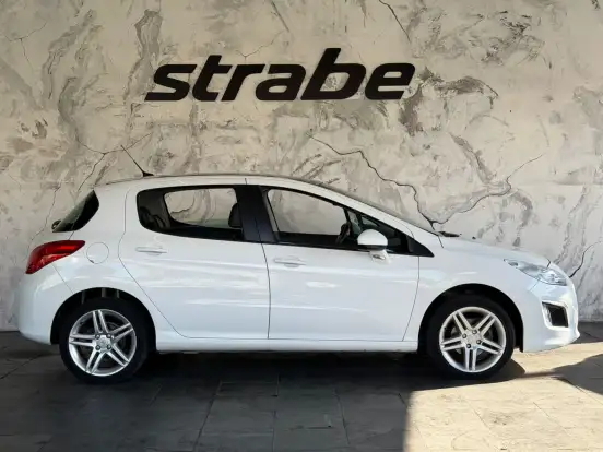 PEUGEOT-308-2012