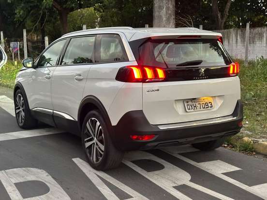 PEUGEOT-5008-1.6 GRIFFE THP 16V GASOLINA 4P AUTOMÁTICO PEUGEOT-5008-2018