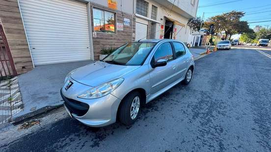PEUGEOT-207-2009