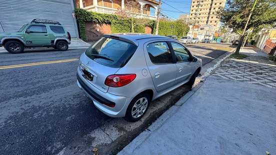 PEUGEOT-207-2009