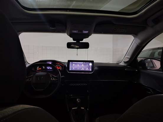 PEUGEOT-208-2024