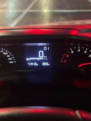 PEUGEOT-208-2022