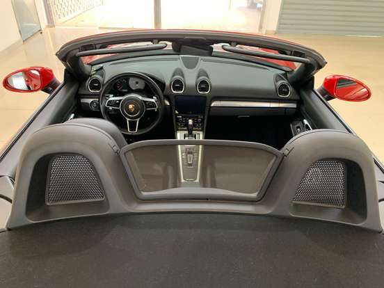 PORSCHE-718-2021