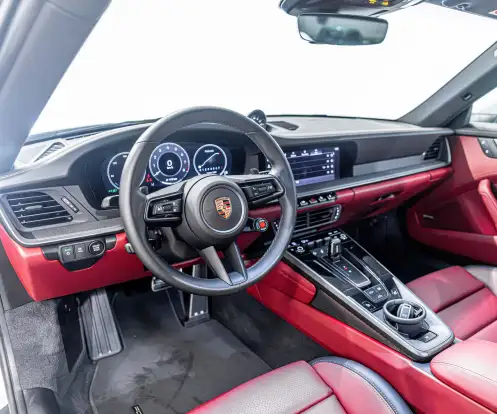 PORSCHE-911-2025