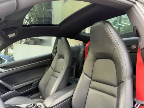 PORSCHE-911-2020