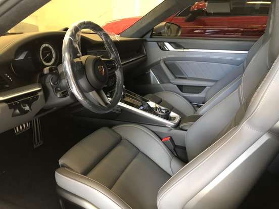 PORSCHE-911-2020