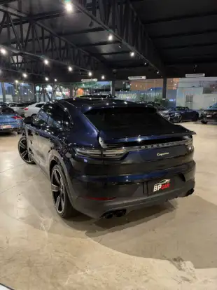 PORSCHE-CAYENNE-2023