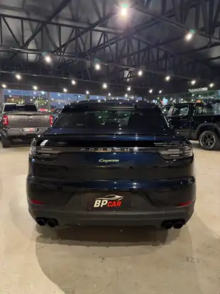 PORSCHE-CAYENNE-2023