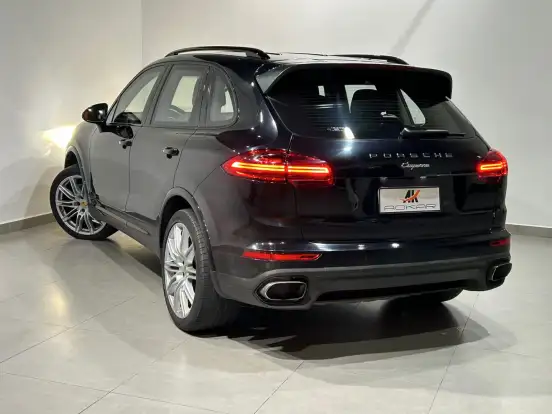 PORSCHE-CAYENNE-2017