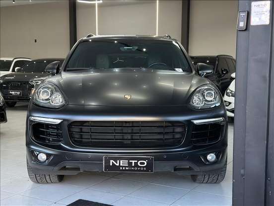 PORSCHE-CAYENNE-2017