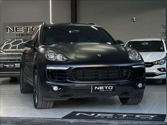 PORSCHE-CAYENNE-2017
