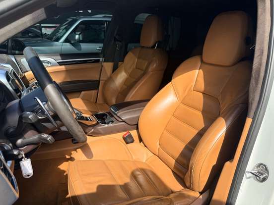 PORSCHE-CAYENNE-4.8 GTS 4X4 V8 32V GASOLINA 4P TIPTRONIC PORSCHE-CAYENNE-2013