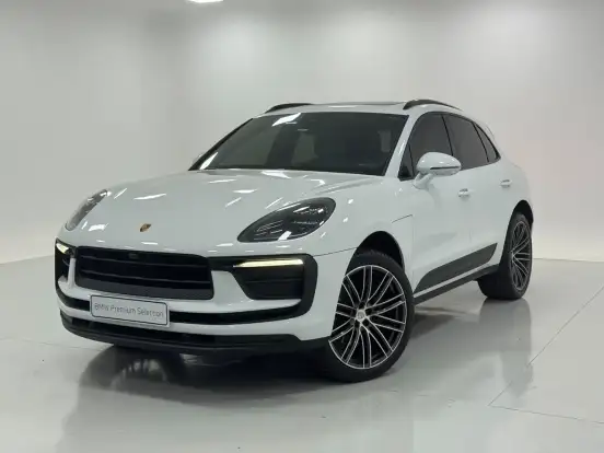 PORSCHE-MACAN-2025