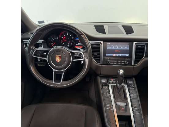 PORSCHE-MACAN-2.0 16V GASOLINA 4P AUTOMÁTICO PORSCHE-MACAN-2018