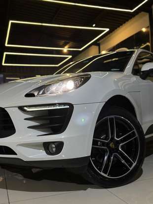 PORSCHE-MACAN-2018