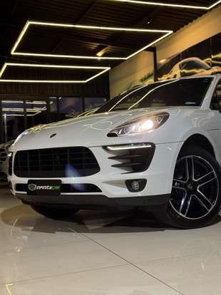 PORSCHE-MACAN-2018