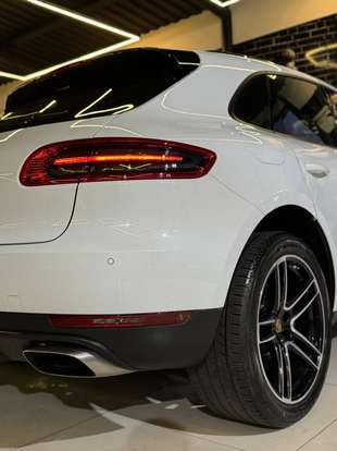 PORSCHE-MACAN-2018