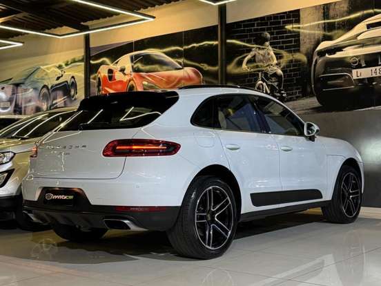 PORSCHE-MACAN-2.0 16V GASOLINA 4P AUTOMÁTICO PORSCHE-MACAN-2018