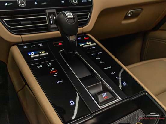 PORSCHE-MACAN-2.0 TURBO GASOLINA PDK PORSCHE-MACAN-2024