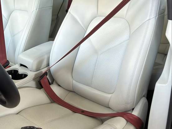 PORSCHE-MACAN-2022