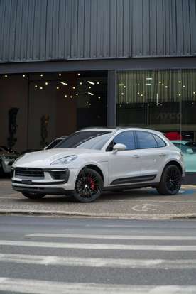 PORSCHE-MACAN-2023