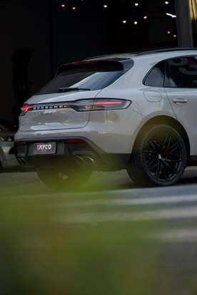 PORSCHE-MACAN-2023